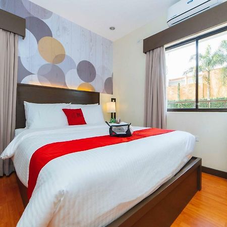 Reddoorz Premium @ Sta Rosa Tagaytay Road Hotel Silang Exterior foto