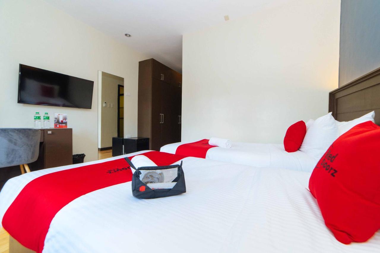 Reddoorz Premium @ Sta Rosa Tagaytay Road Hotel Silang Exterior foto
