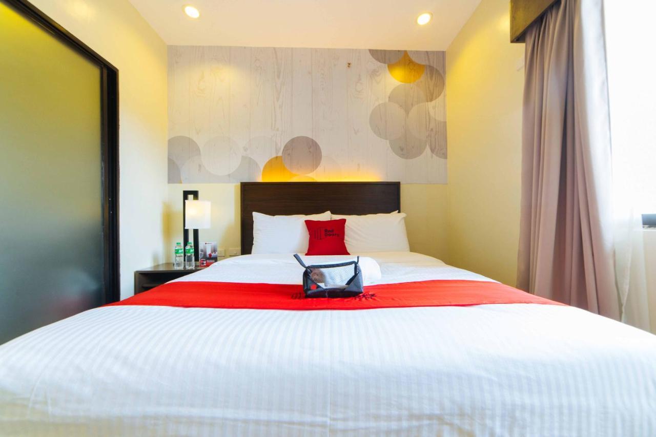 Reddoorz Premium @ Sta Rosa Tagaytay Road Hotel Silang Exterior foto