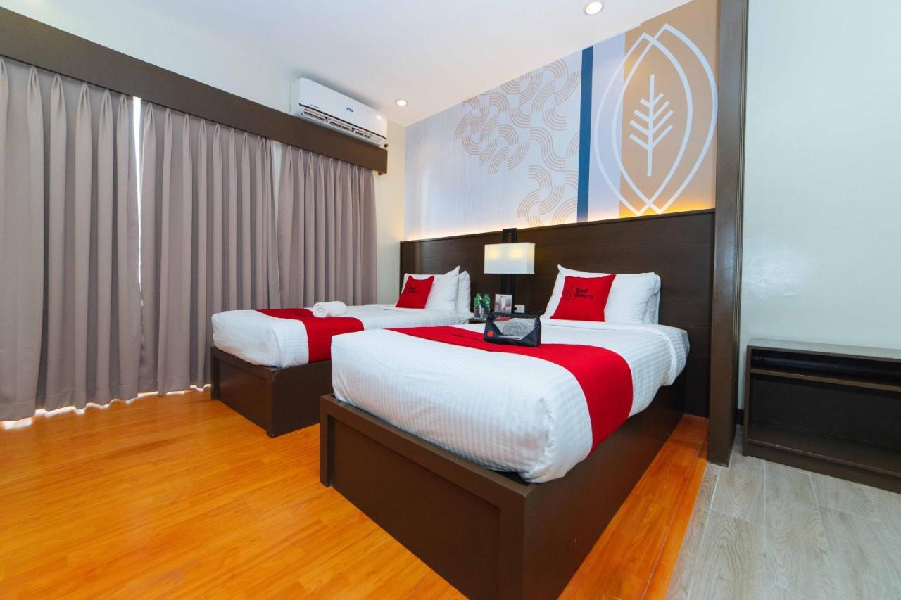 Reddoorz Premium @ Sta Rosa Tagaytay Road Hotel Silang Exterior foto