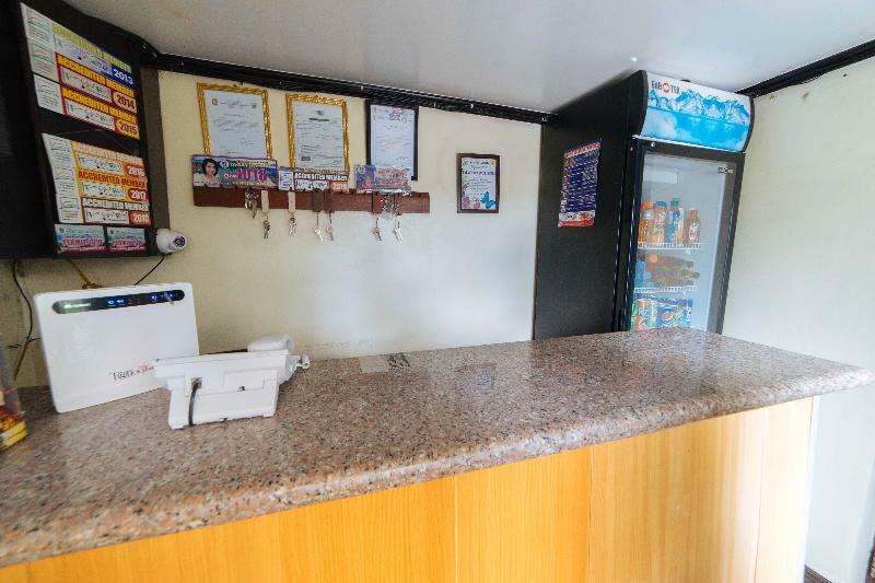 Reddoorz Premium @ Sta Rosa Tagaytay Road Hotel Silang Exterior foto